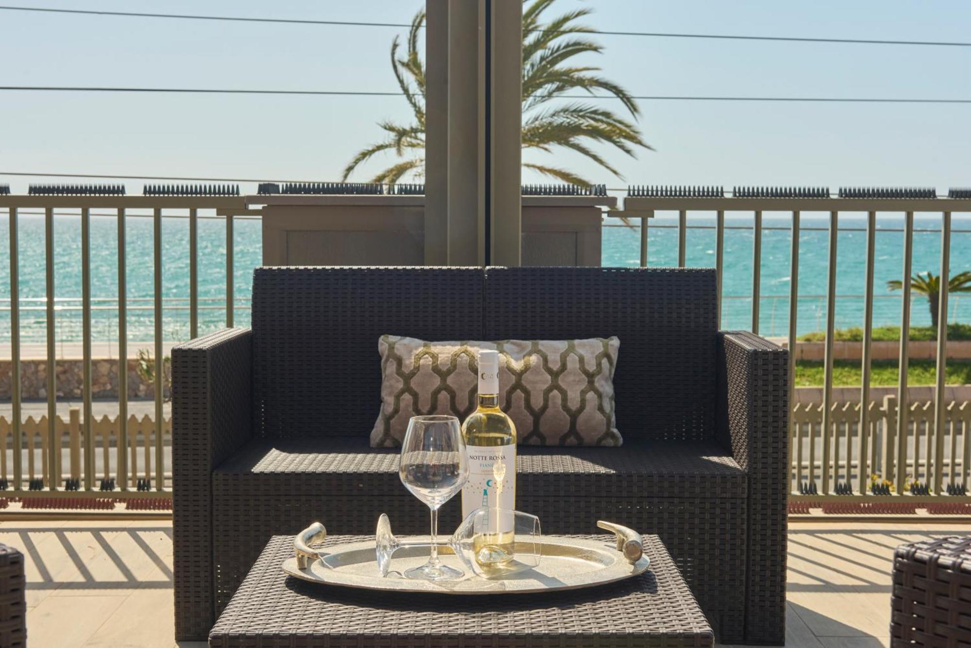 Terrazza Sul Mare A Pietra Ligure Apartamento Exterior foto